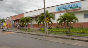 Secretaría_de_Salud_departamental_sigue_de_cerca_la_situación_laboral_en_Hospital_Pío_X_de_La_Tebaida