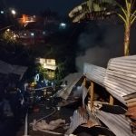 Voraz incendio en el barrio Los Naranjos de Armenia